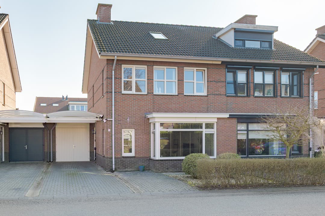 Foto 53 van Parnassia 13