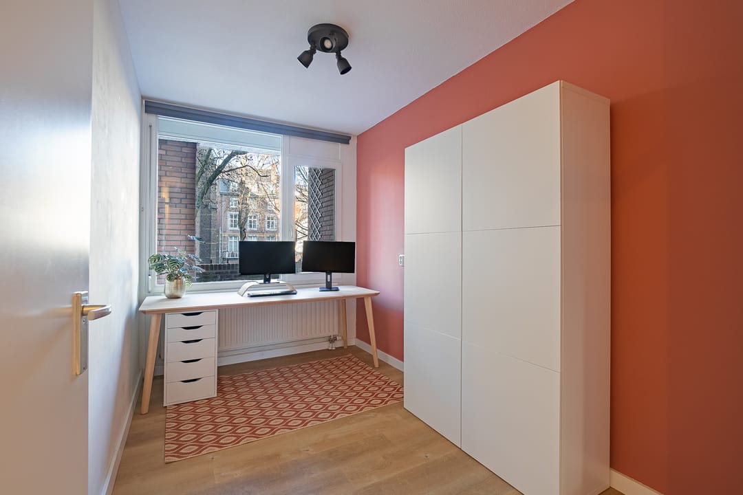 Photo 11 of Zwanenstraat 16