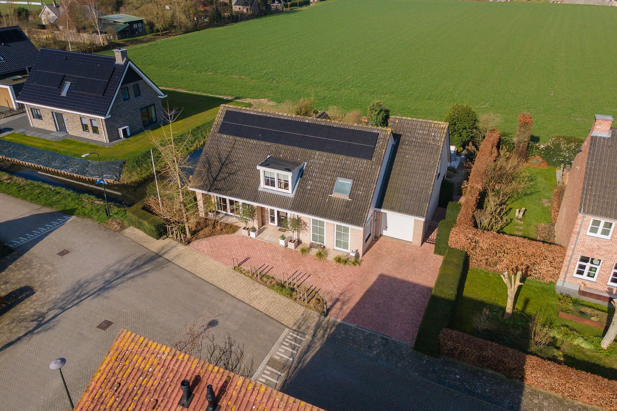 Foto 69 van Aeneas Mackaylaan 1