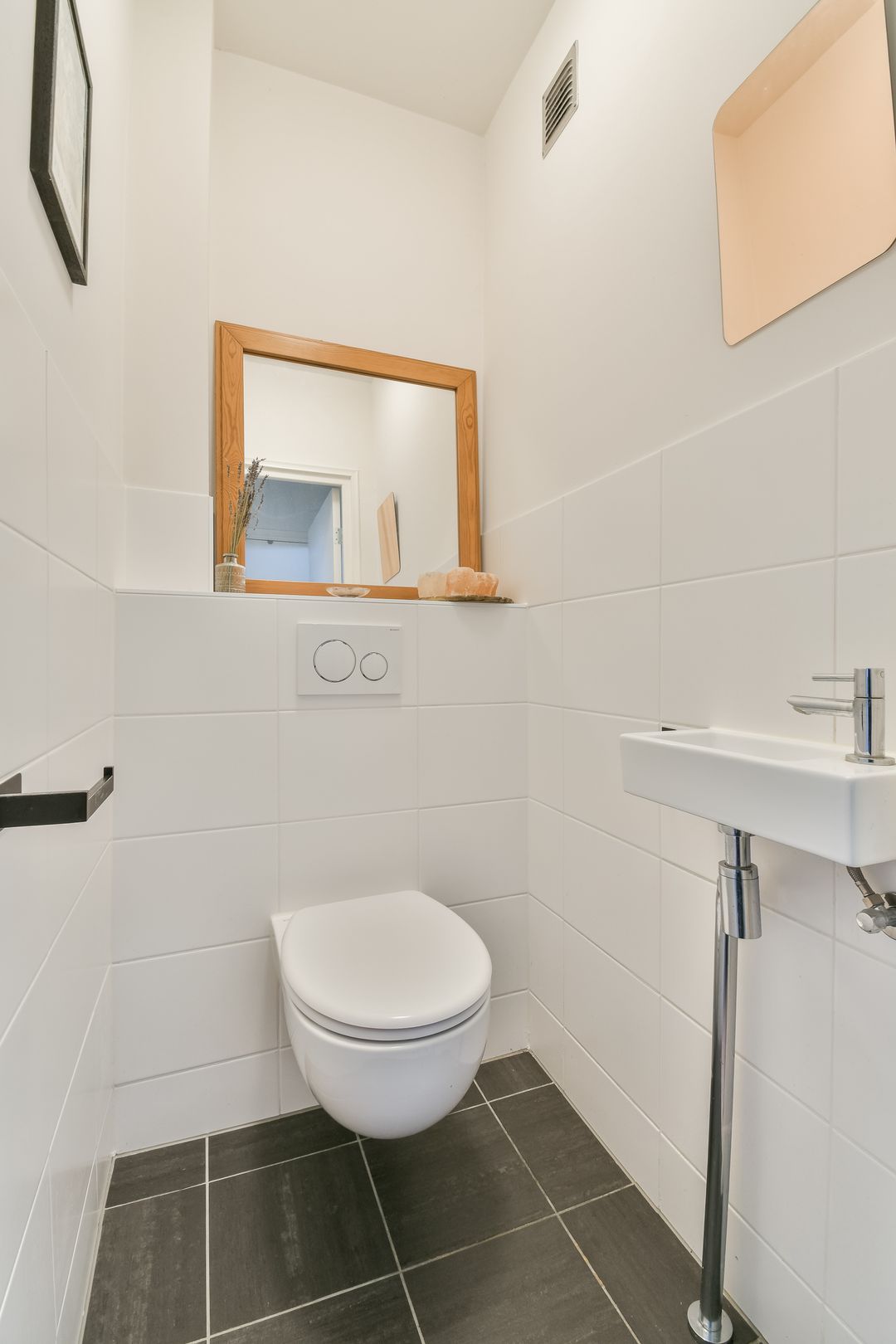 Photo 22 of Helmholtzstraat 54-3