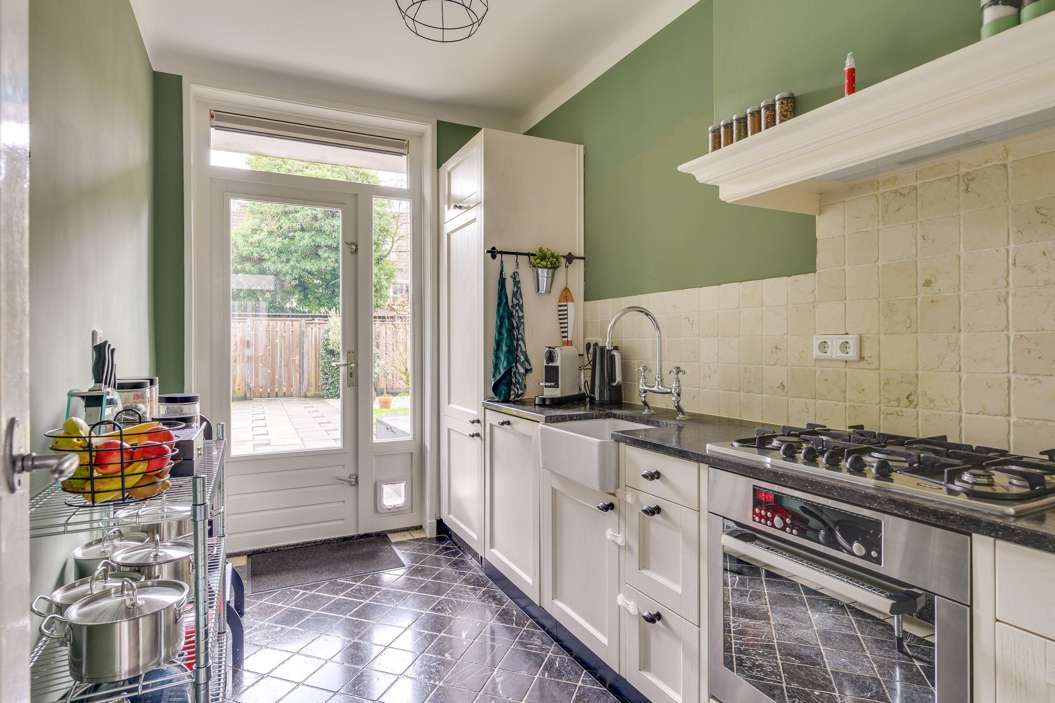 Photo 3 of Petrus Dondersstraat 124