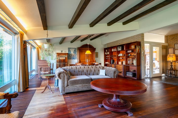 Photo 2 of Domela Nieuwenhuislaan 20