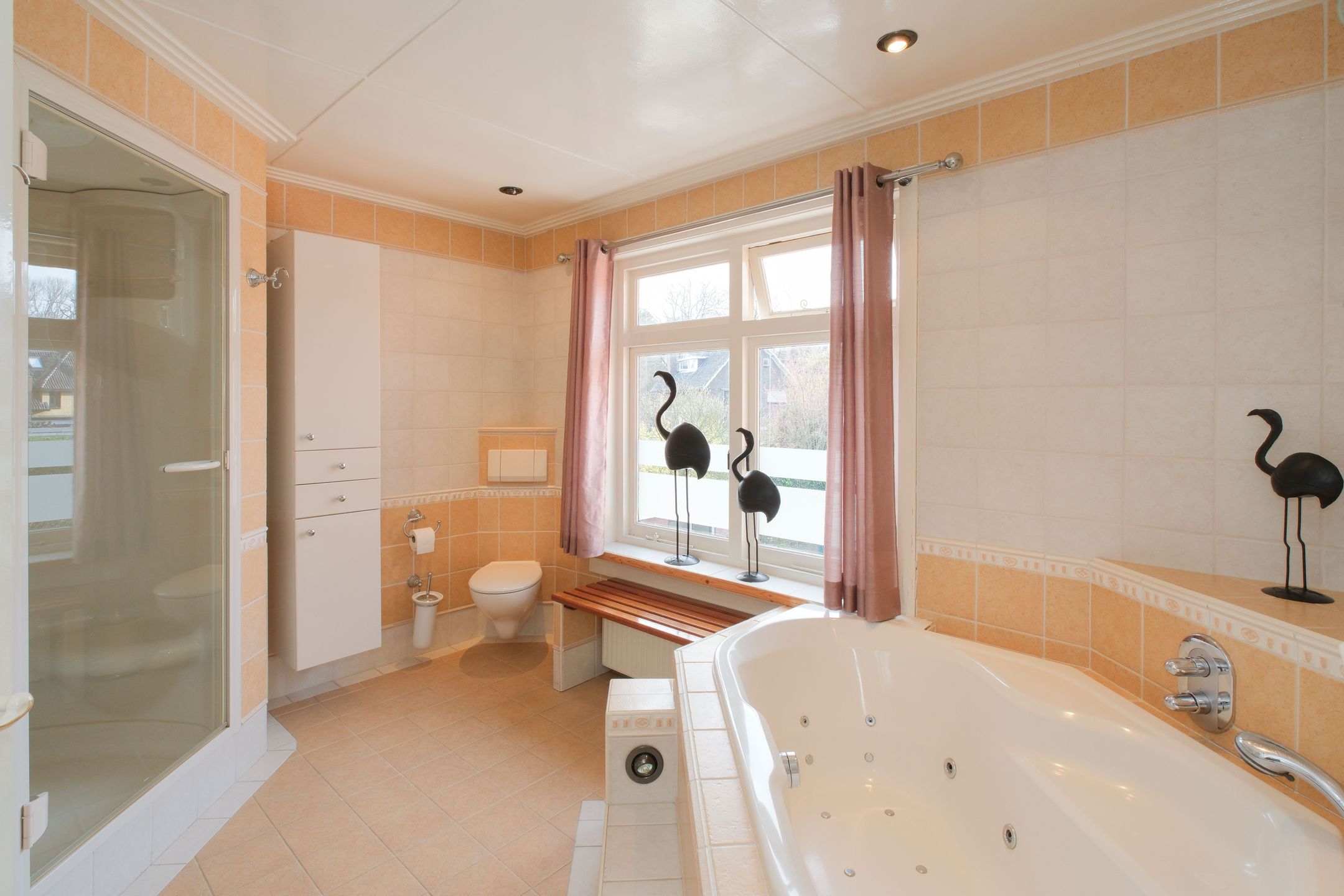 Characteristic Semi-Detached Family Home with Spacious Garden and Water View in Almelo — 21