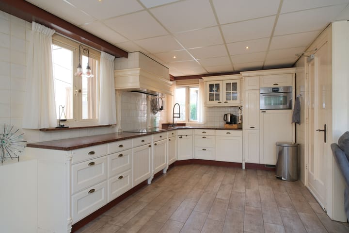 Photo 3 of Willem de Clercqstraat 25