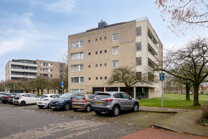 Foto 4 van Henriette Ronnerstraat 186