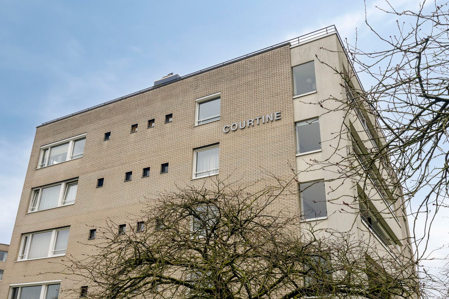 Foto 34 van Henriette Ronnerstraat 186