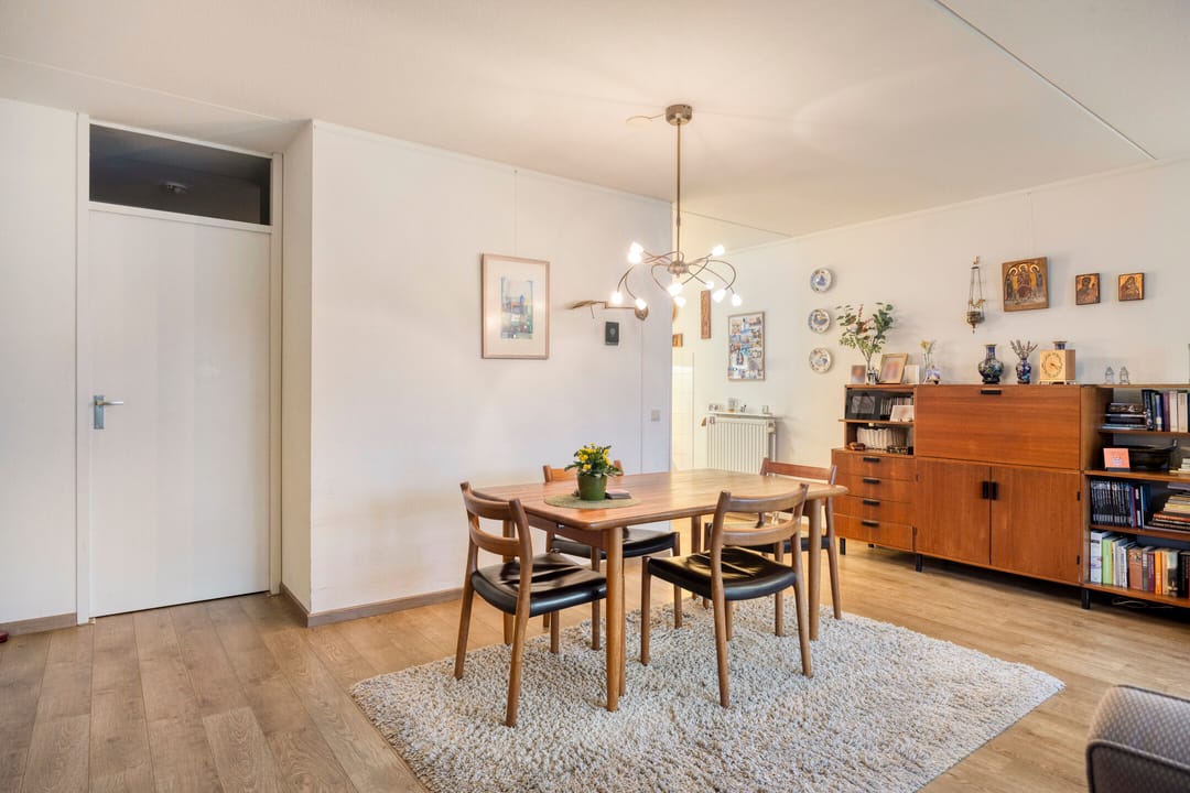 Foto 11 van Henriette Ronnerstraat 186