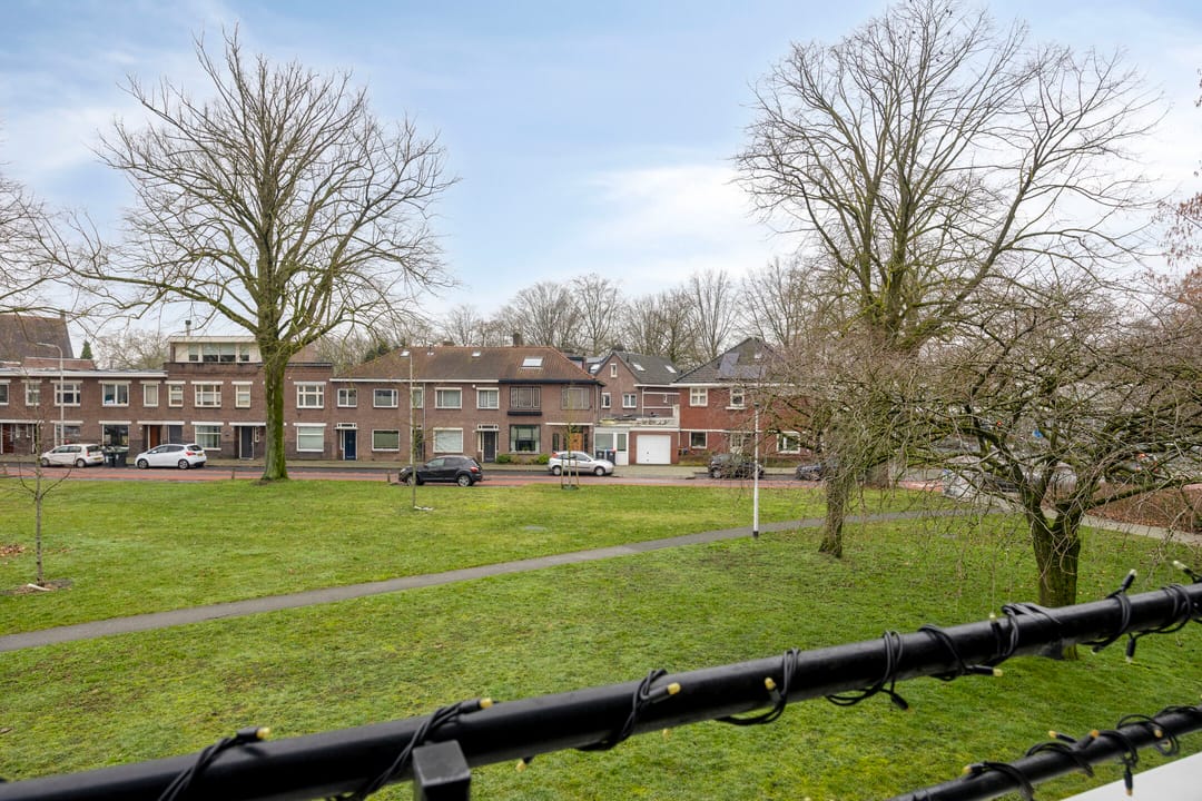 Foto 16 van Henriette Ronnerstraat 186