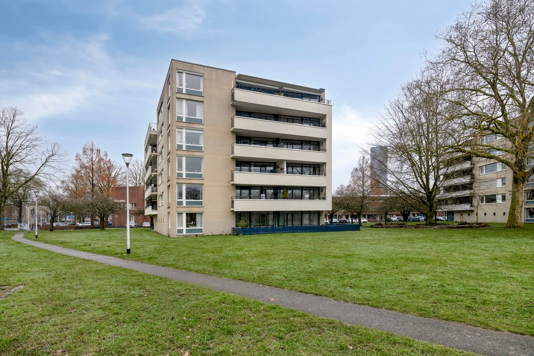 Foto 1 van Henriette Ronnerstraat 186