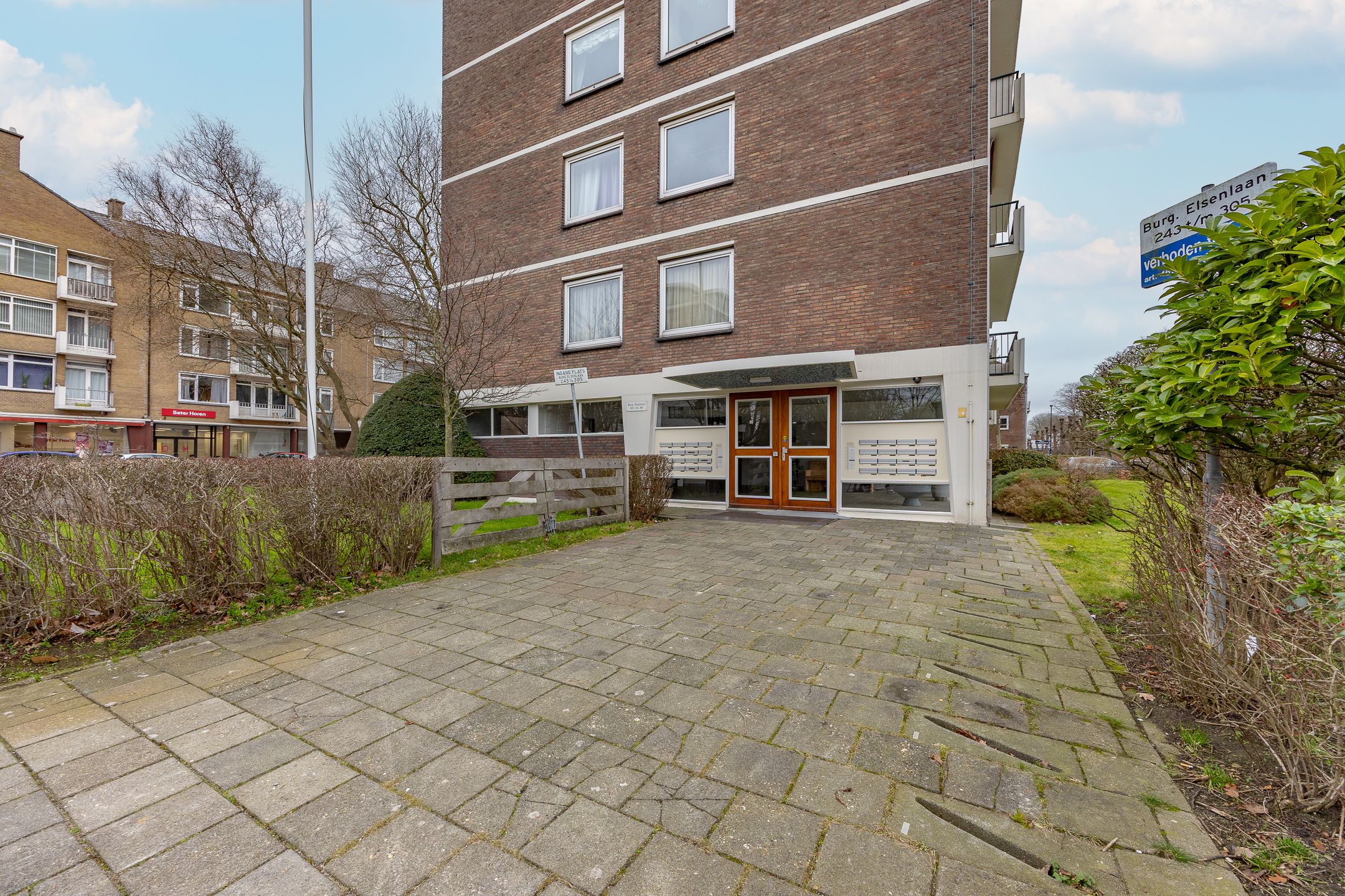 Photo 21 of Burgemeester Elsenlaan 305