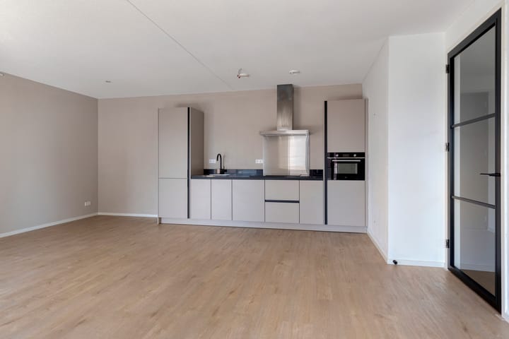 Foto 2 van Monseigneur van Leeuwenlaan 7-U