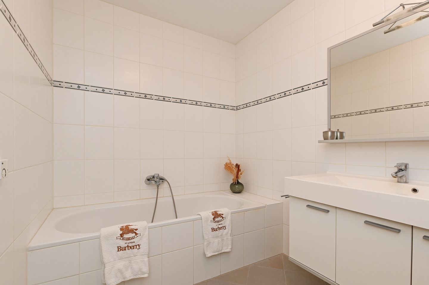 Photo 35 of Adigestroom 62