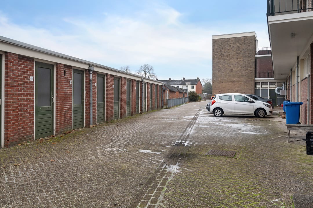 Foto 32 van Nijkampenweg 102