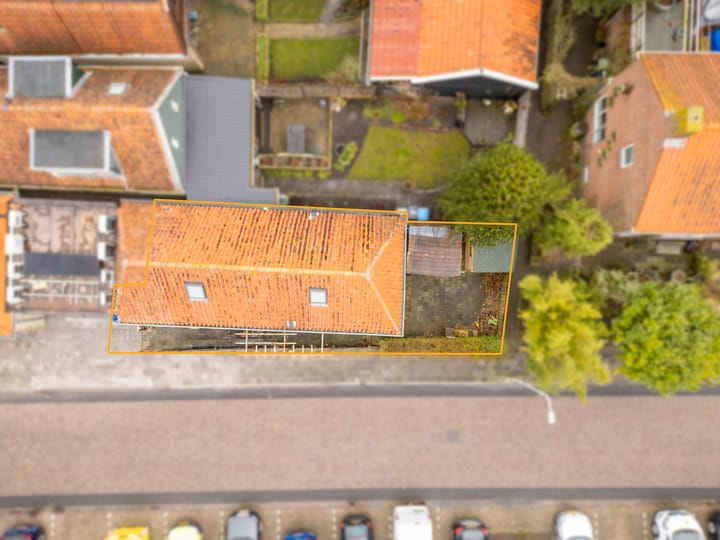 Photo 2 of Erasmusstraat 1-A