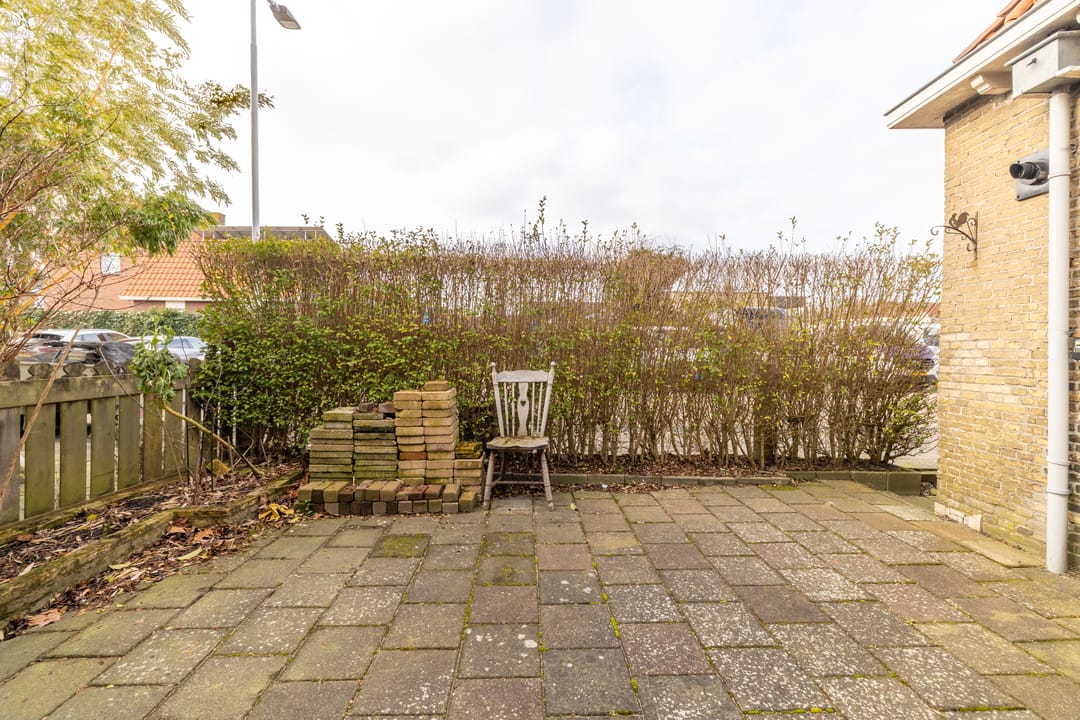 Photo 22 of Erasmusstraat 1-A