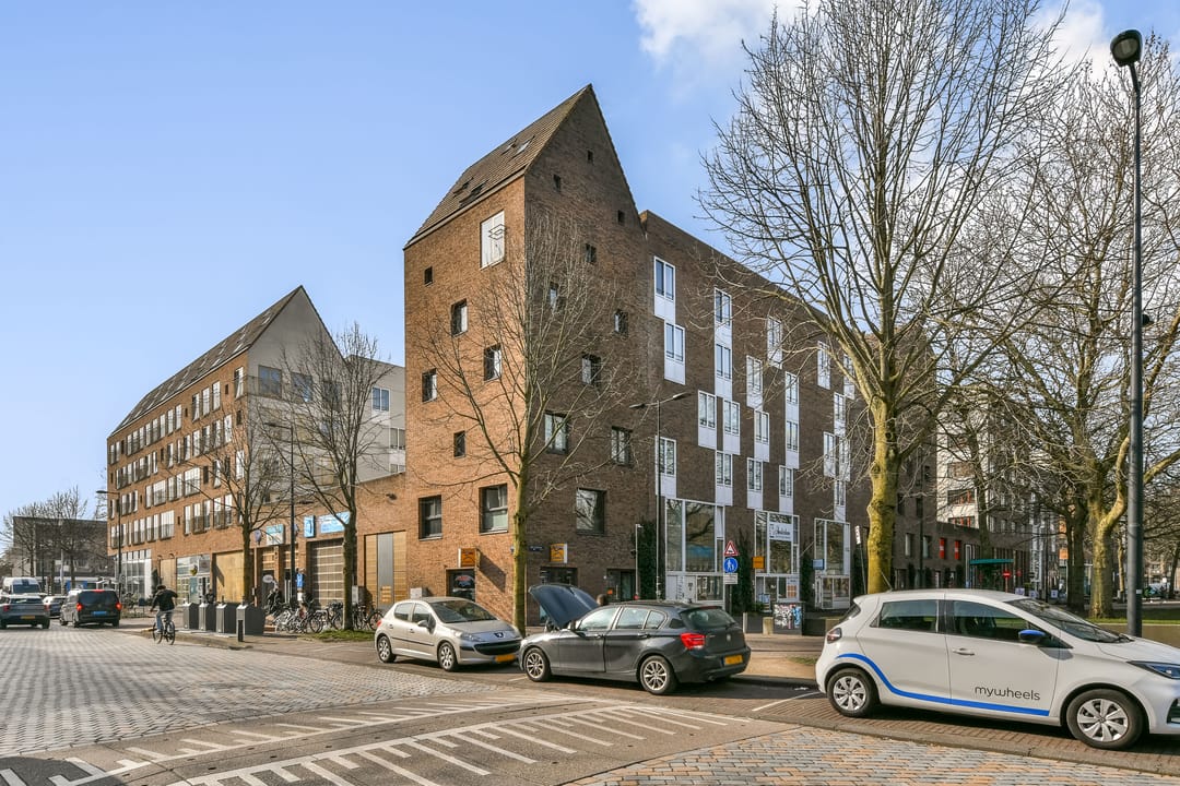 Charming 30m² Apartment with 1 Bedroom in IJburg — 15