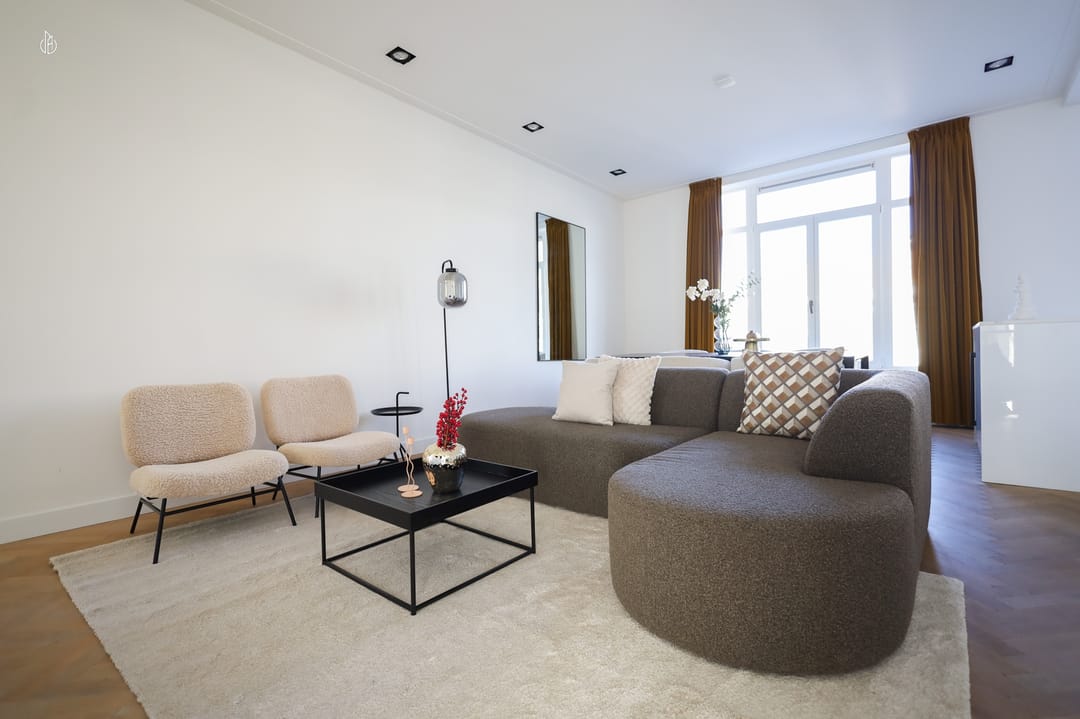 Foto 2 van Van Eeghenstraat 58-3