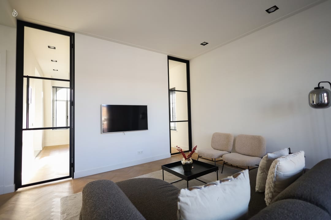 Foto 8 van Van Eeghenstraat 58-3