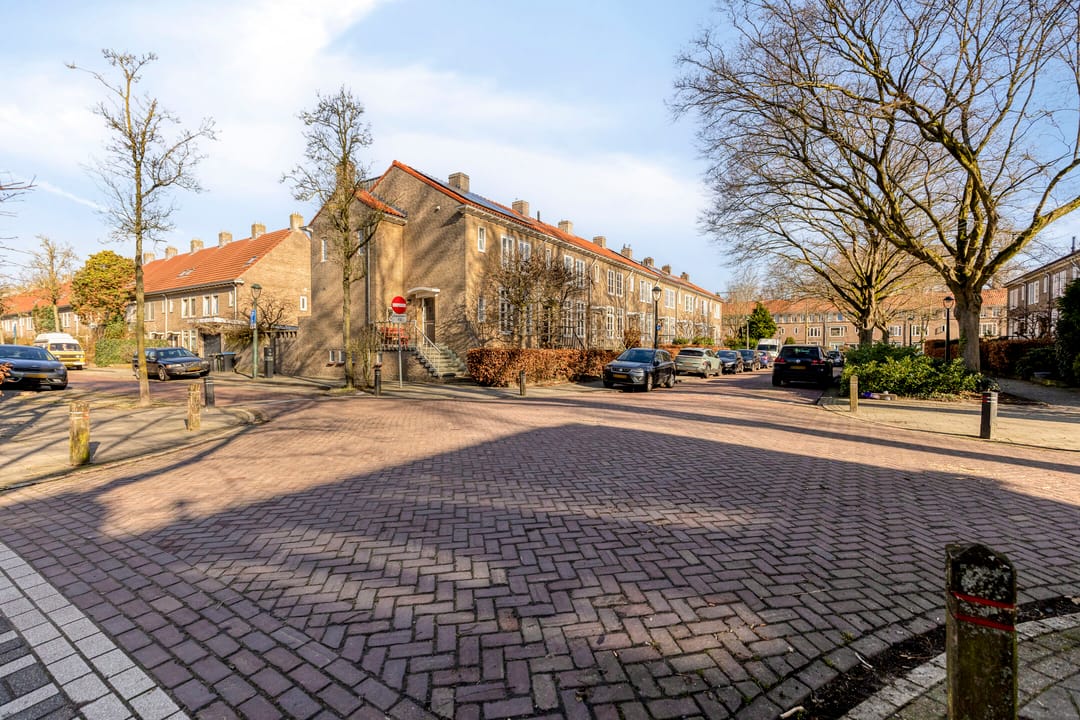 Photo 32 of St Leonardusstraat 86