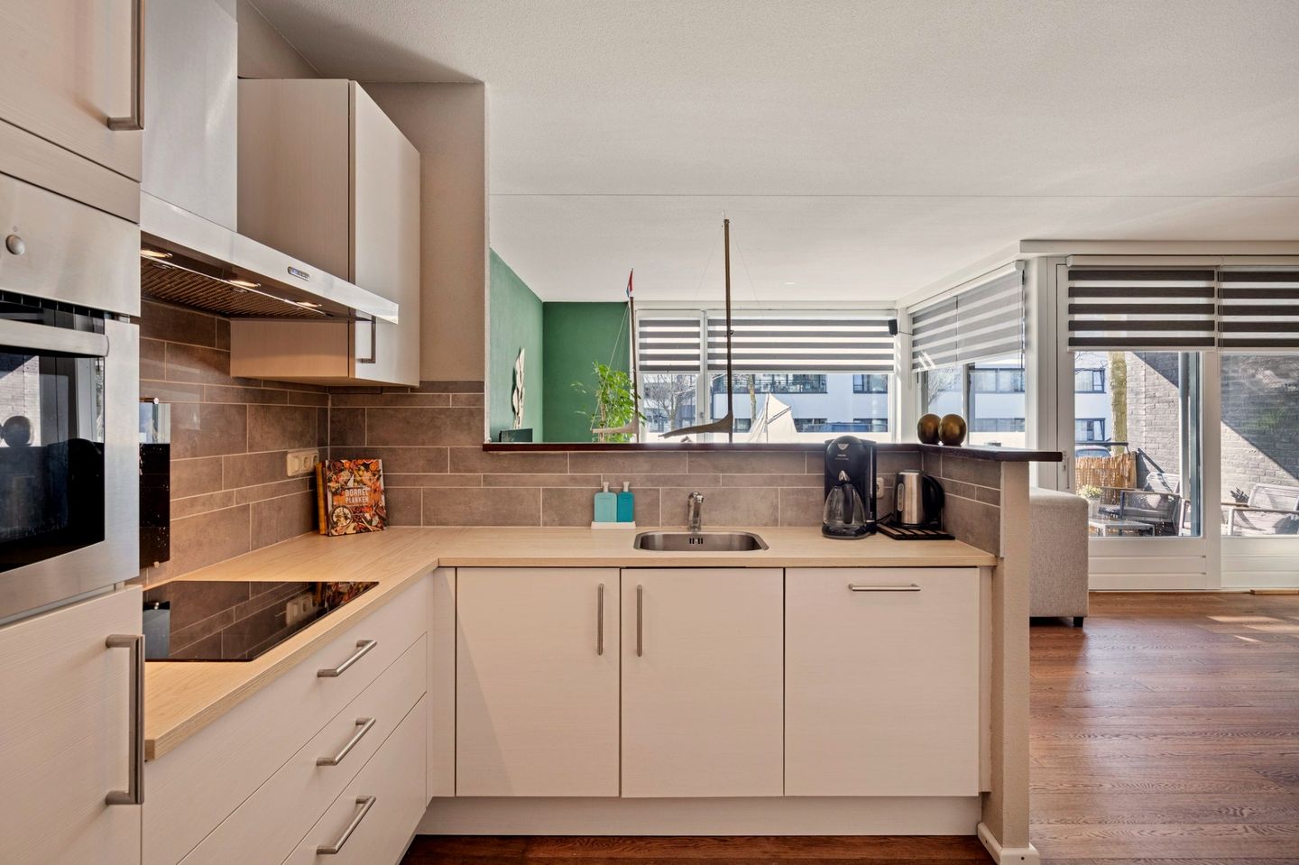 Foto 14 van Manis Krijgsmanhof 70