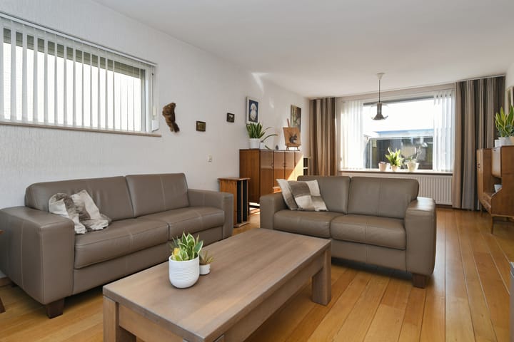 Photo 3 of Dovenetel 21