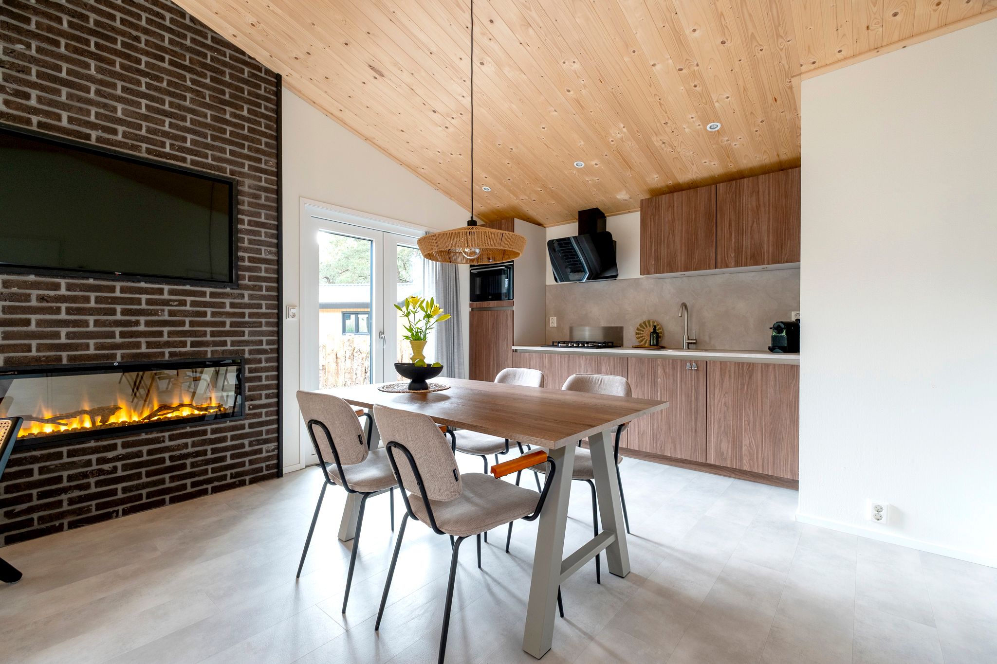 Photo 6 of Groningerweg 13-N558