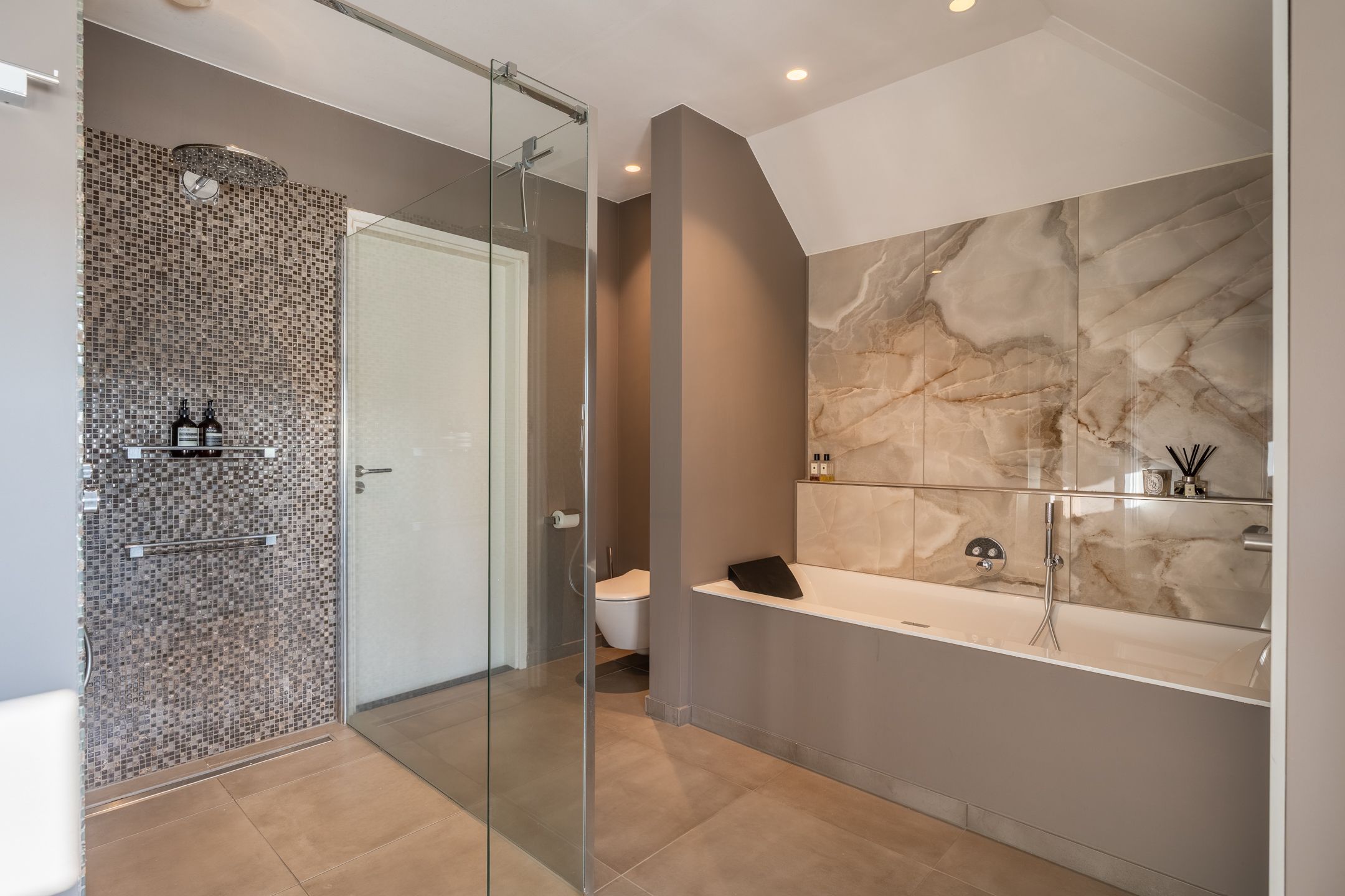 Foto 12 van Willibrordusweg 96