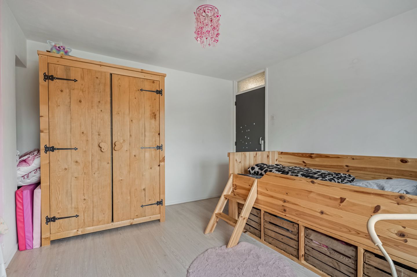 Photo 34 of Nicolaas Beetsstraat 5