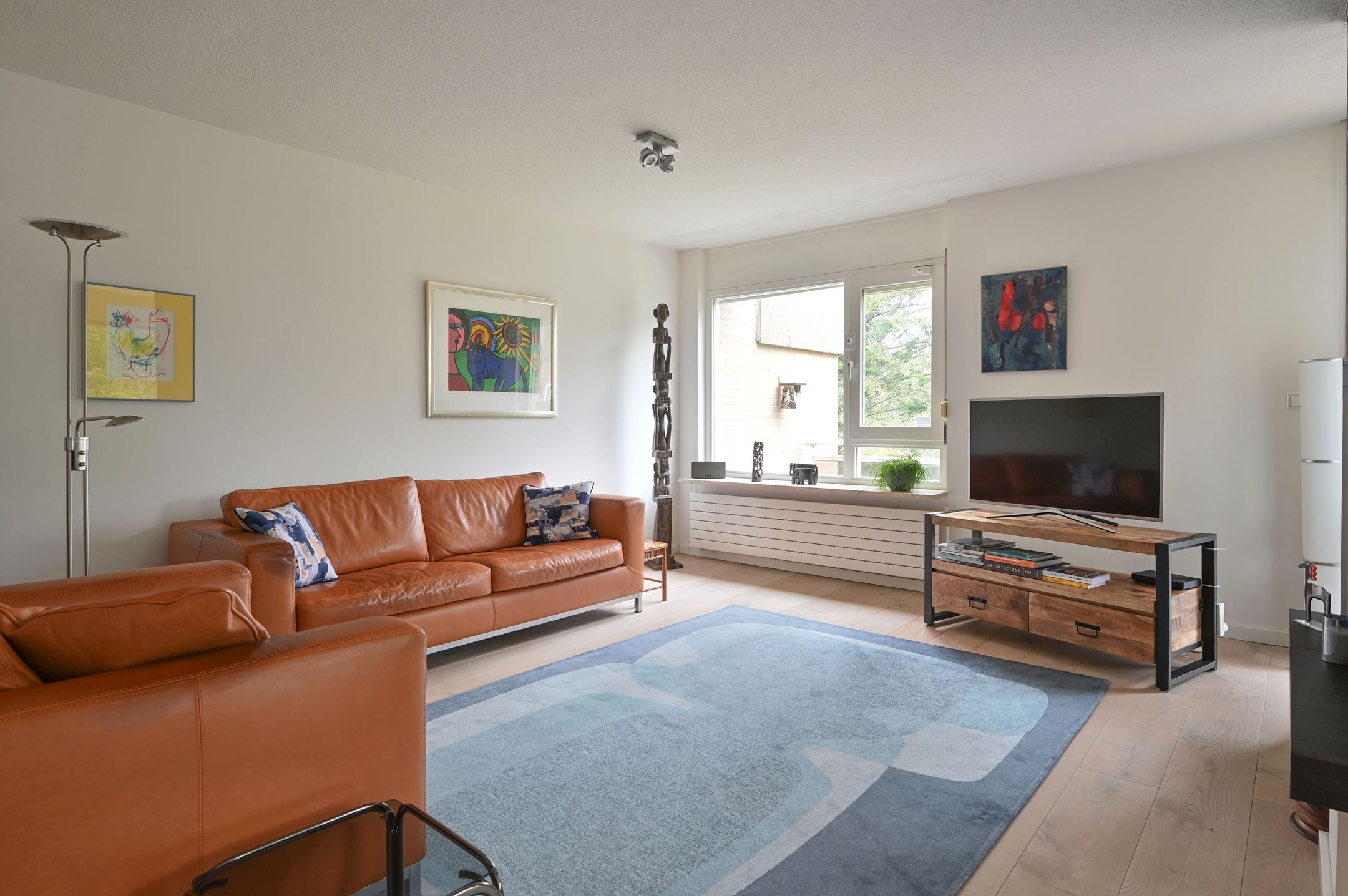 Foto 3 van Julianalaan 4-0216