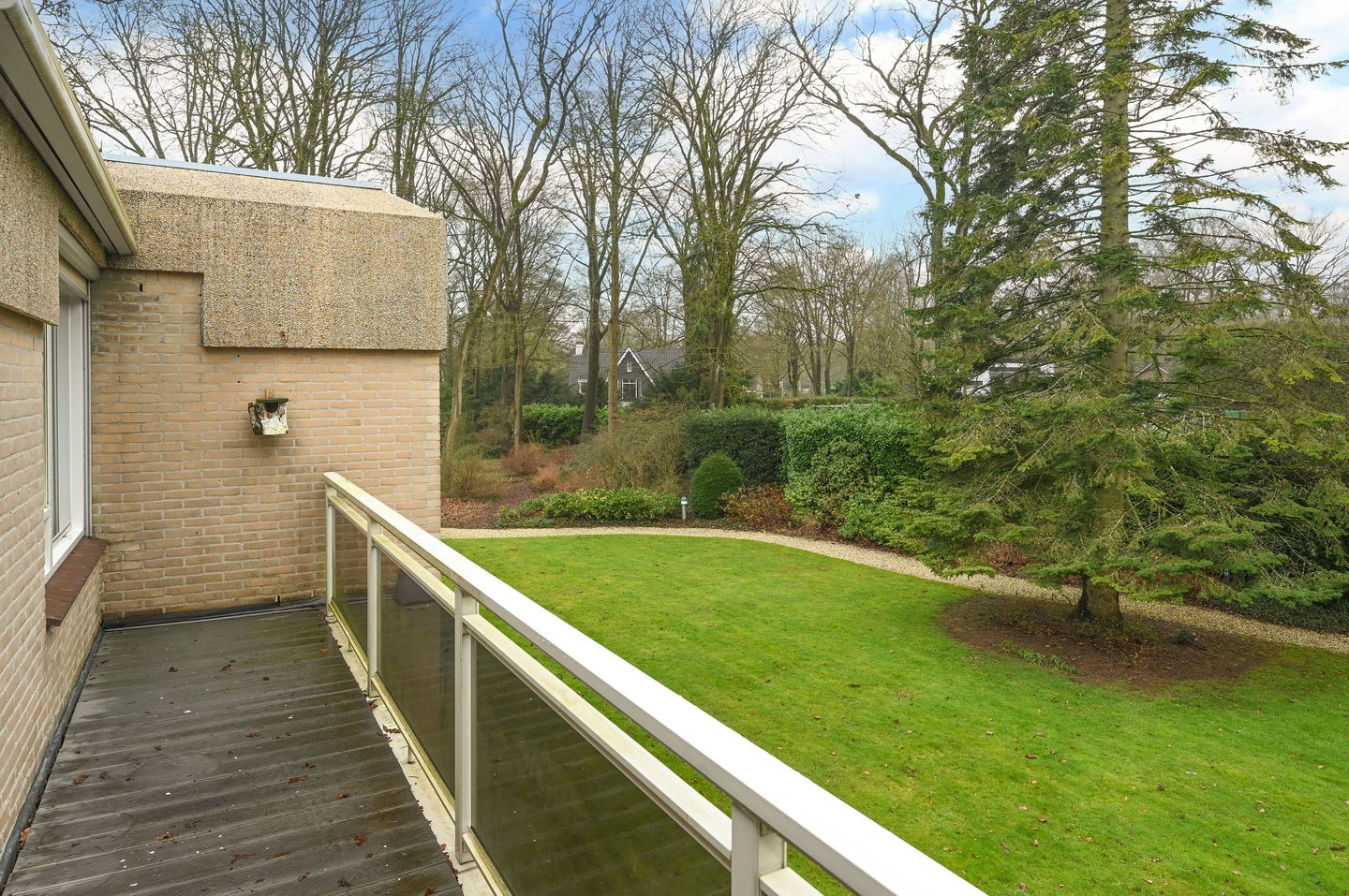 Foto 19 van Julianalaan 4-0216