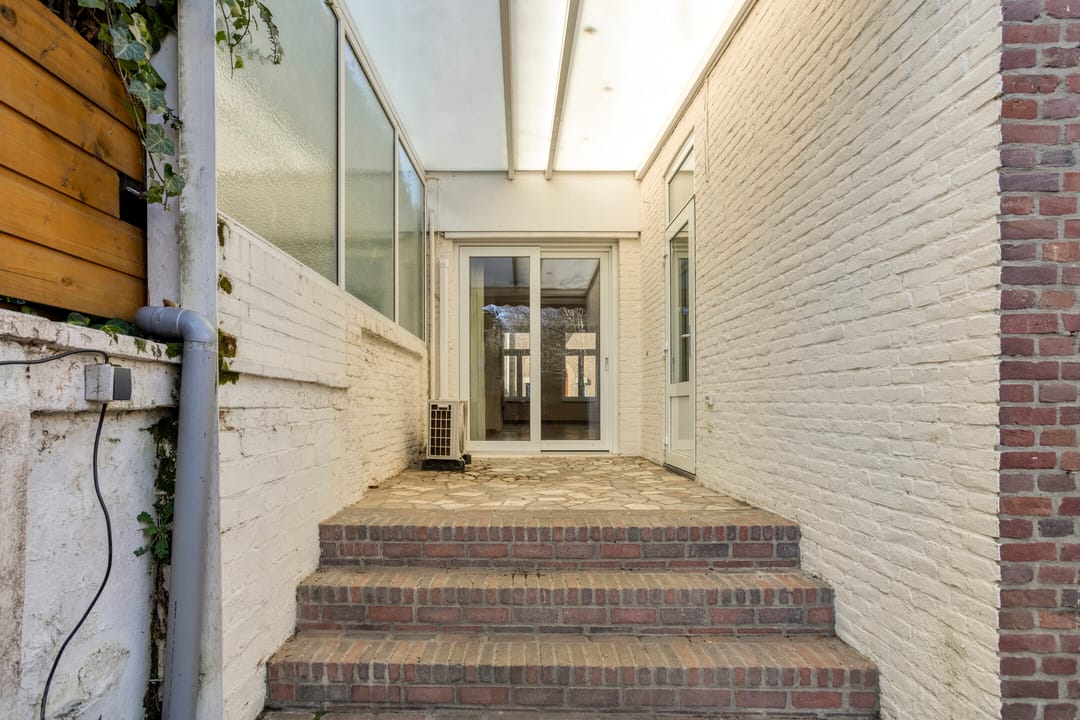 Foto 41 van Voogdijstraat 28