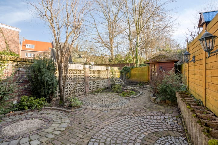 Photo 4 of Voogdijstraat 28