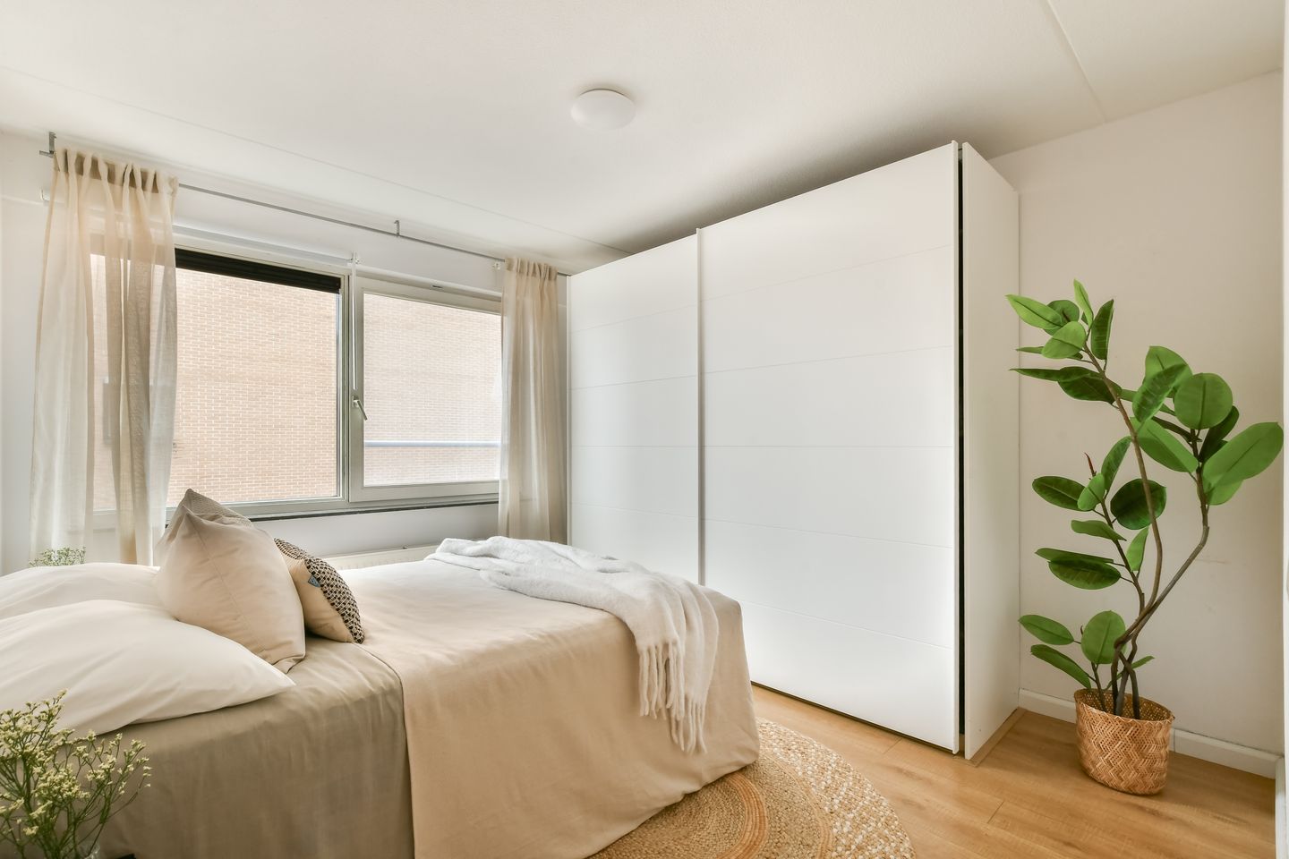 Luxurious corner apartment in Eindhoven city center — 29