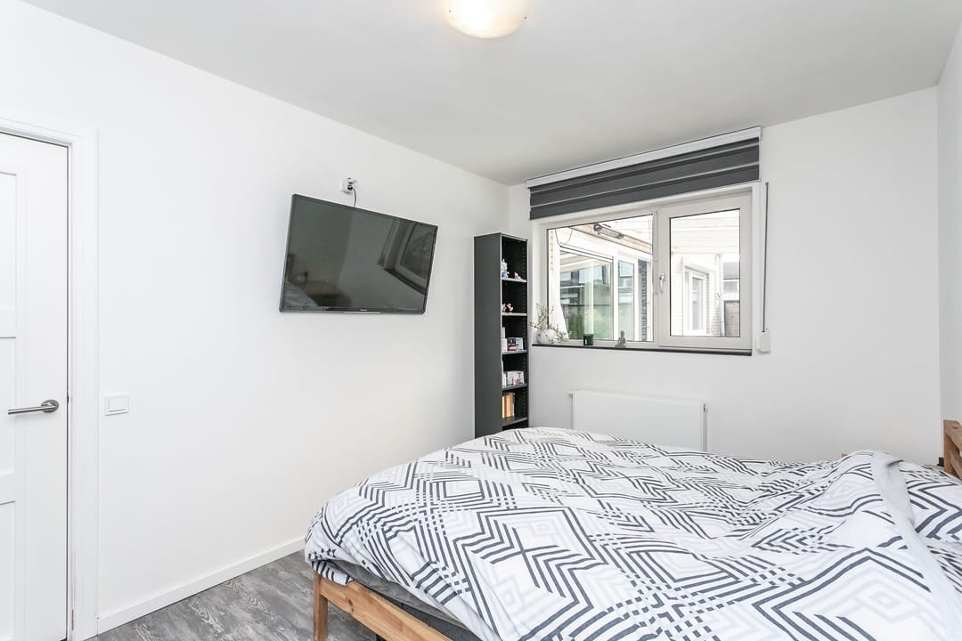 Photo 23 of Deken Lendersstraat 21