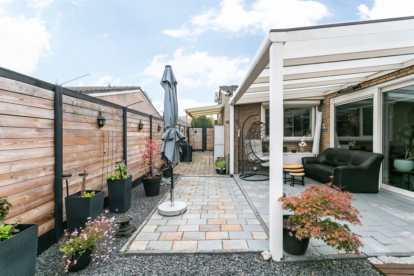 Photo 29 of Deken Lendersstraat 21