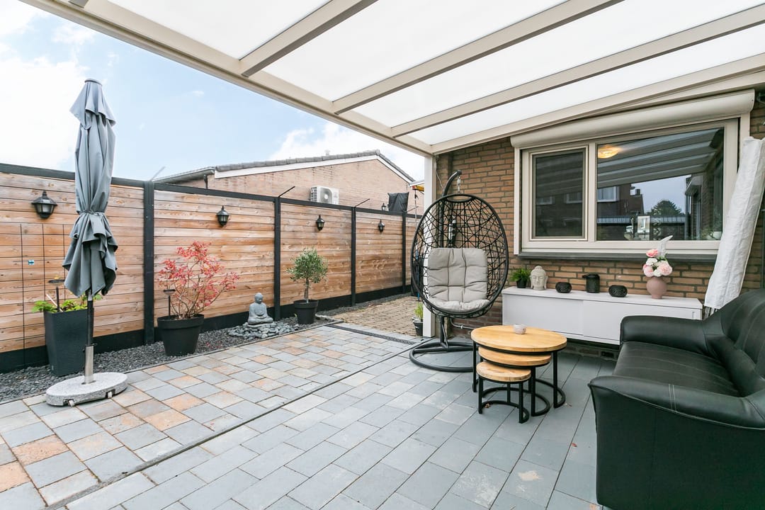 Photo 31 of Deken Lendersstraat 21