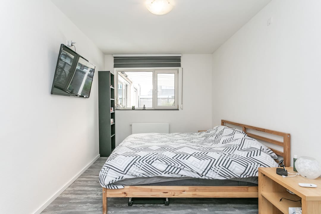 Photo 22 of Deken Lendersstraat 21