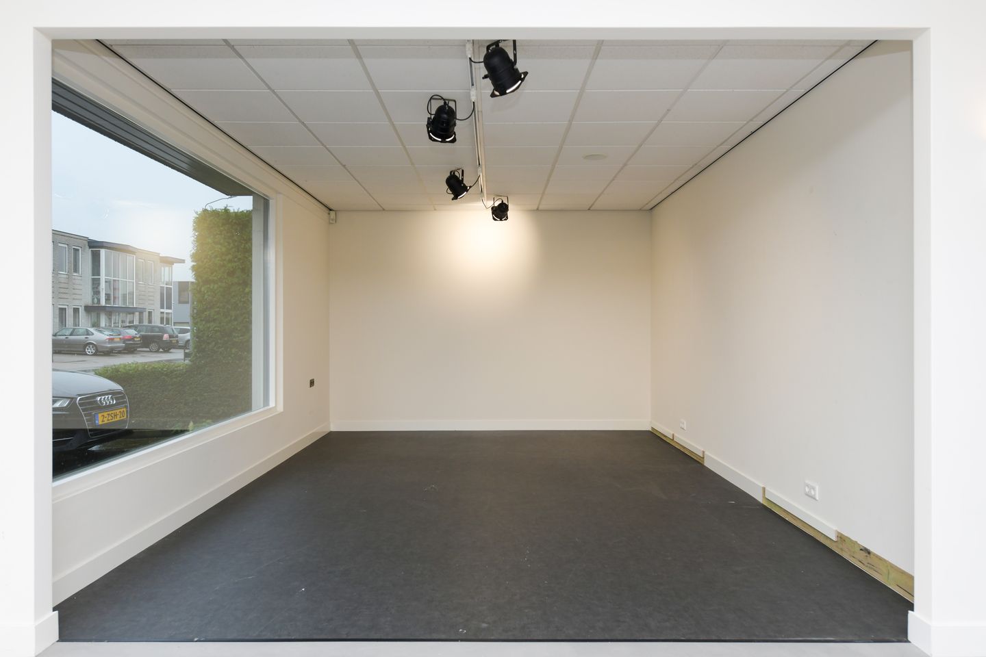 View photo 3 of Voltastraat 21