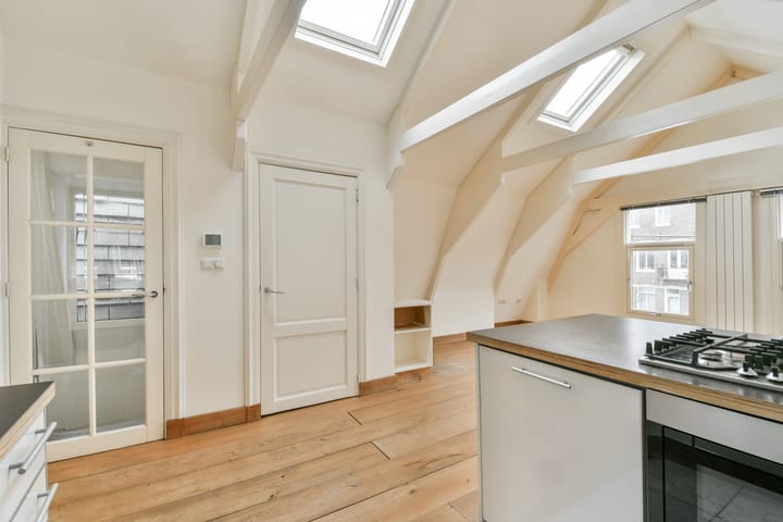 Photo 4 of Govert Flinckstraat 240-3