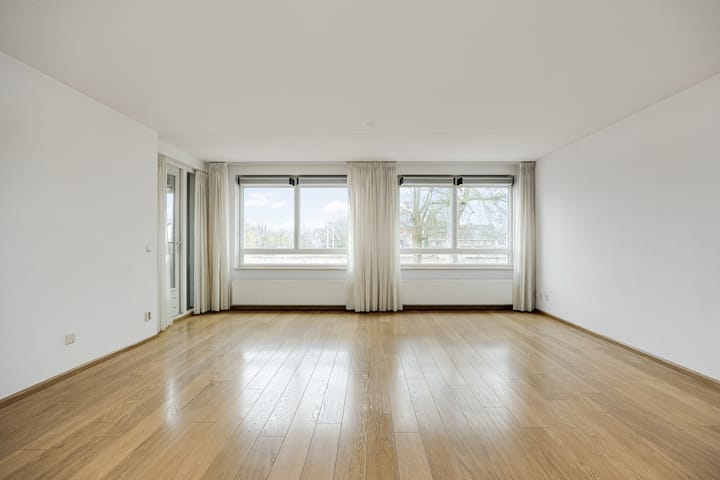 Photo 2 of Prins Bernhardlaan 3