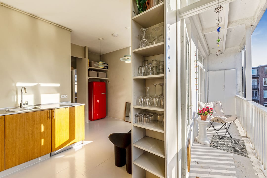 Spacious and Light Apartment with Sunny West-Facing Balcony in Amsterdam West — 20