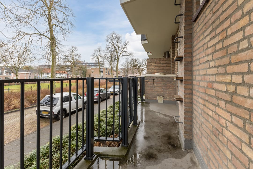 Photo 23 of Karel de Grotelaan 239