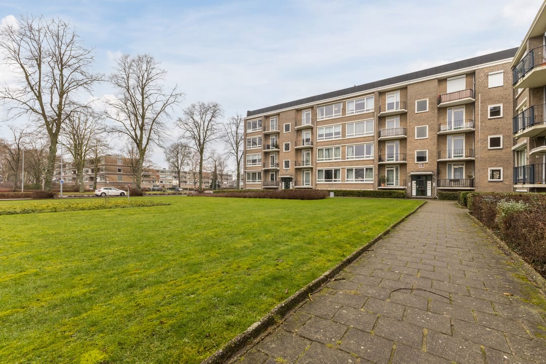 Photo 31 of Karel de Grotelaan 239