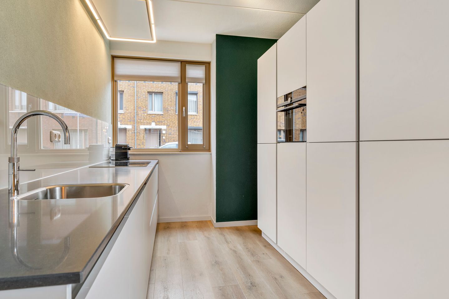 Photo 10 of Hertog Godfriedstraat 16