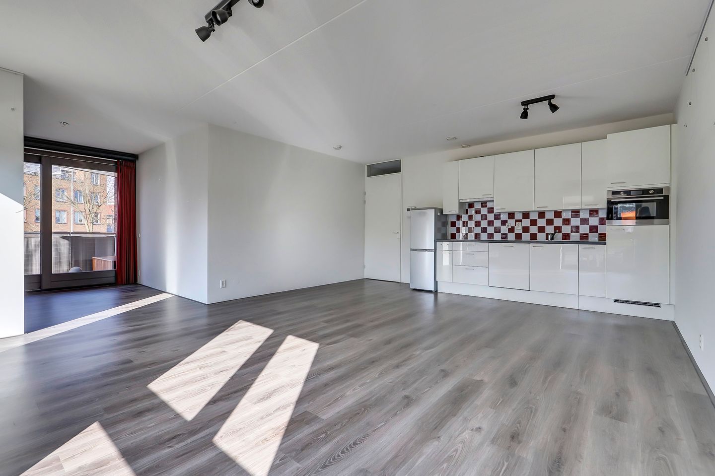 Energy efficient corner apartment on a vibrant location with parking — 12