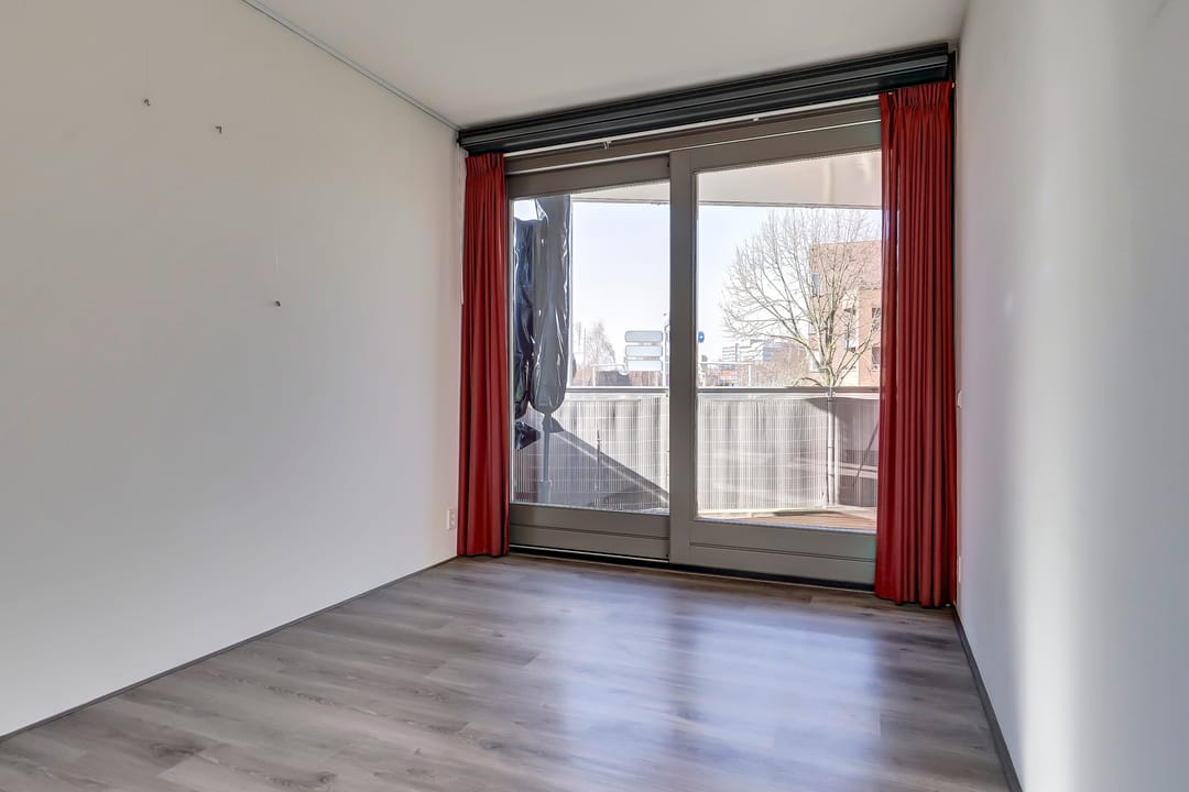Energy efficient corner apartment on a vibrant location with parking — 14