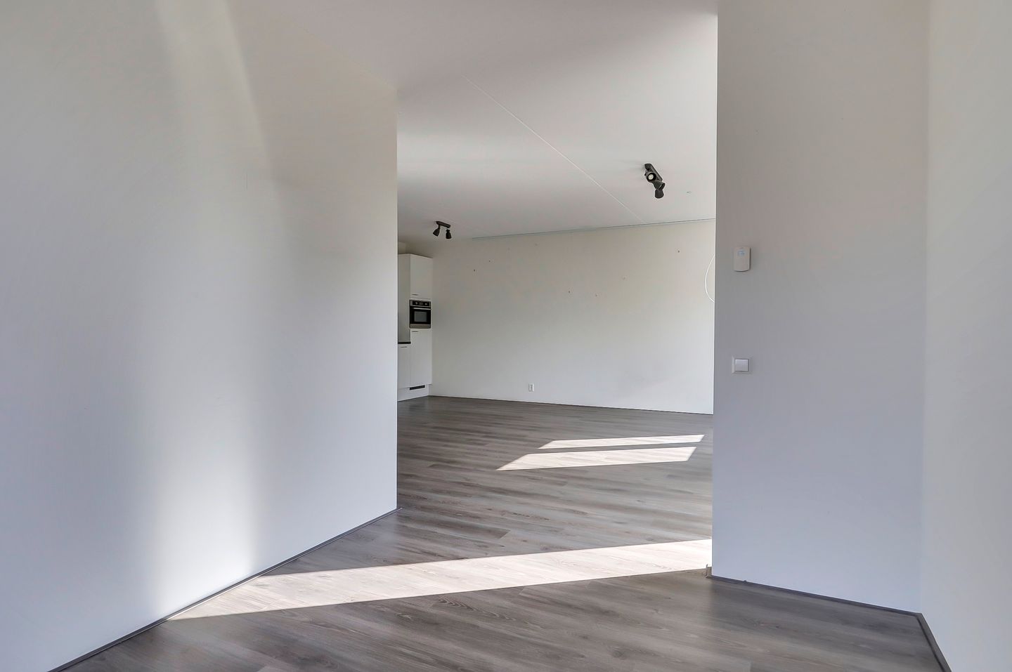 Energy efficient corner apartment on a vibrant location with parking — 18