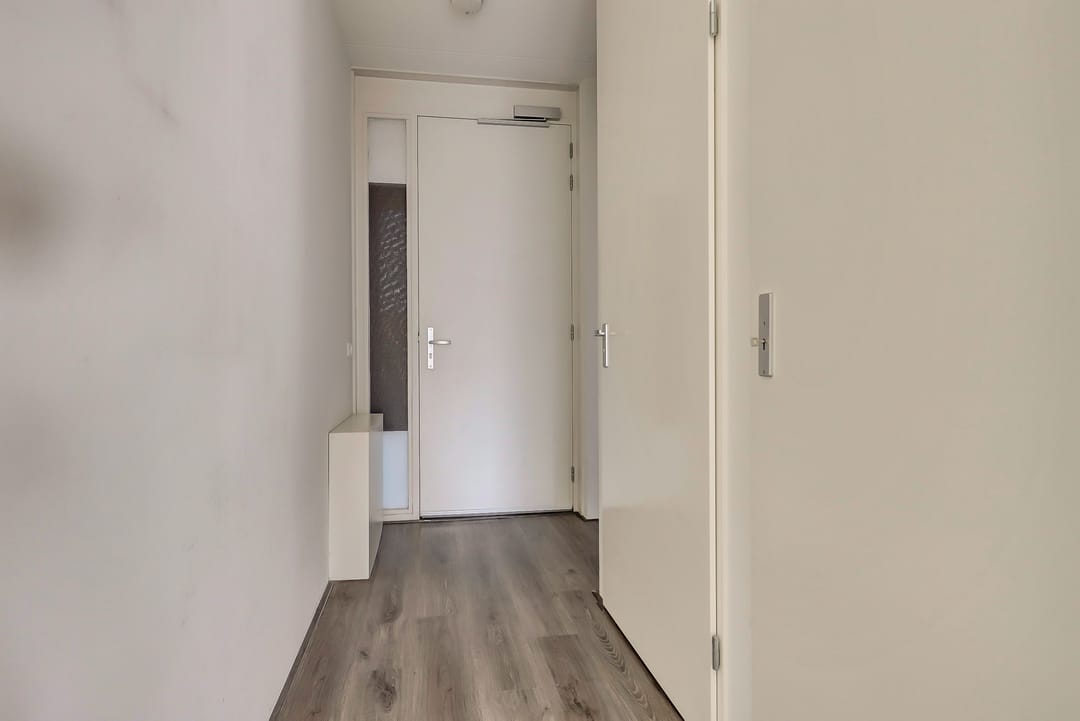 Energy efficient corner apartment on a vibrant location with parking — 24