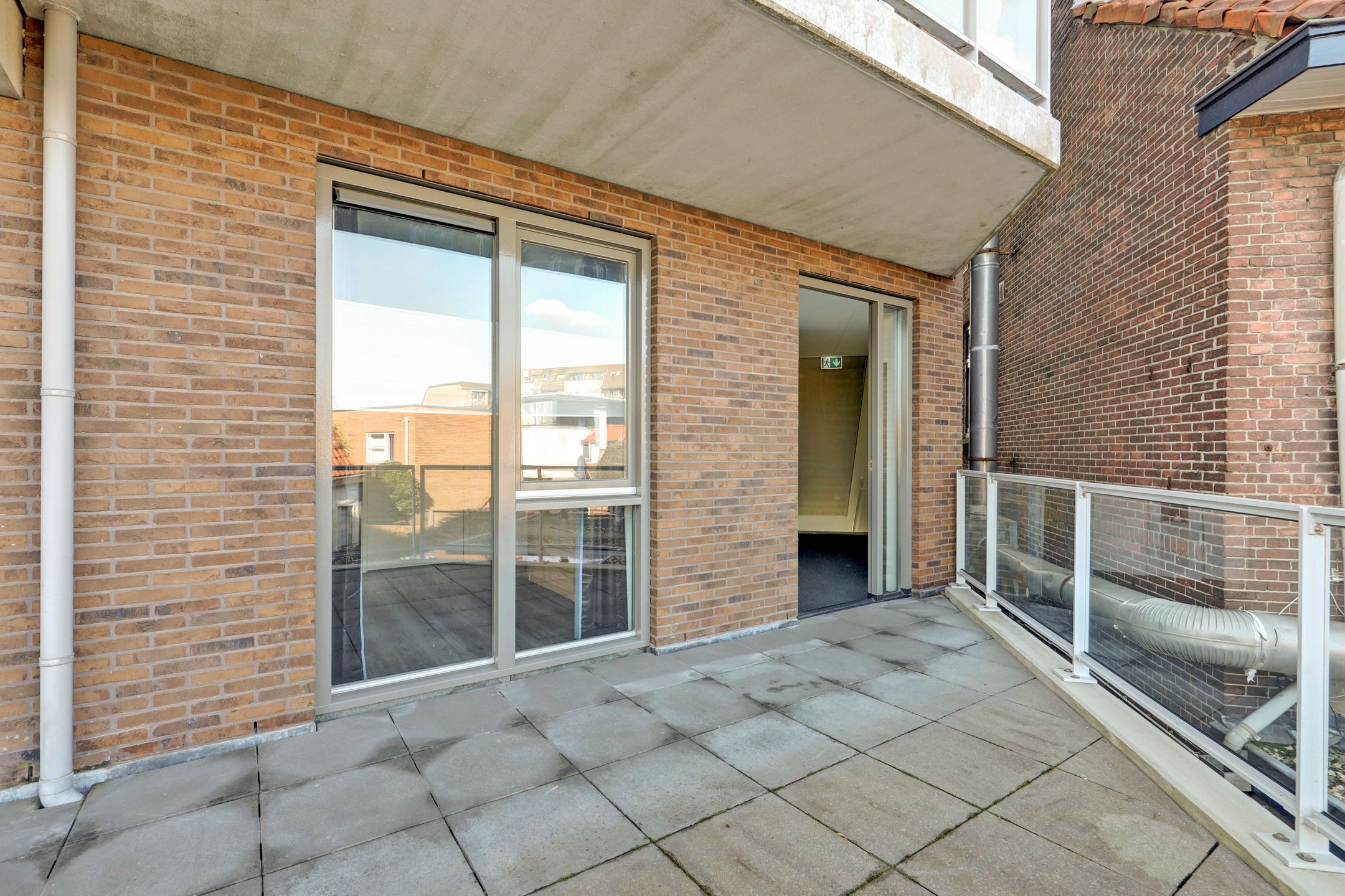 Energy efficient corner apartment on a vibrant location with parking — 33