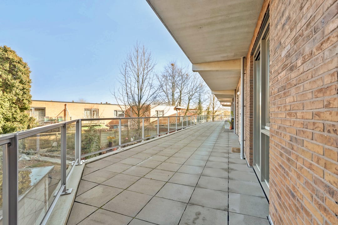 Energy efficient corner apartment on a vibrant location with parking — 34